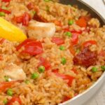 Paella met kip en chorizo